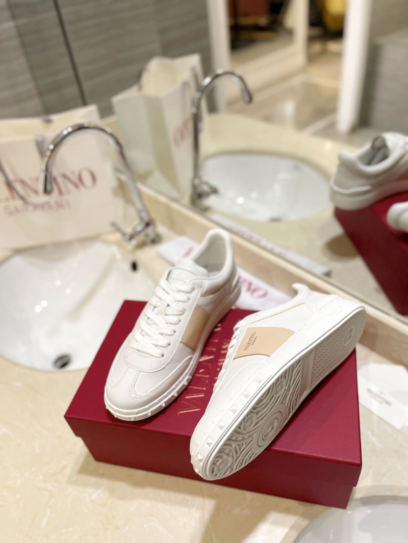 Valentino Sneakers